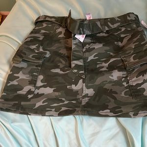 Camo skirt